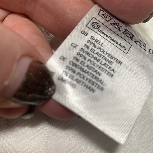 Divided  size 4  beautiful Jacket. - Picture 8 of 8